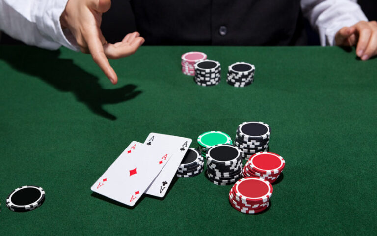 игра покер на деньги без вложений